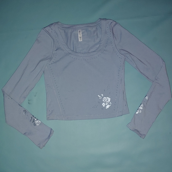 Athleta Shanti Eyelet Top Begonia Blue longsleeve - Picture 9 of 10